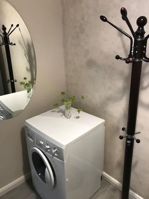 Warm Apartment In The Center Of Tirana City Екстериор снимка