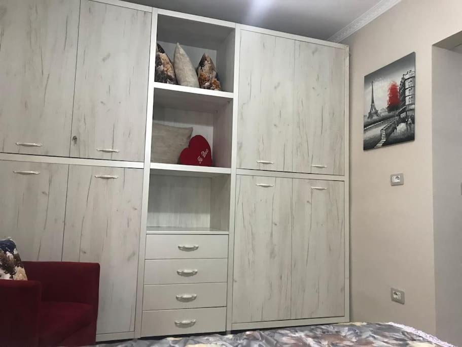 Warm Apartment In The Center Of Tirana City Екстериор снимка
